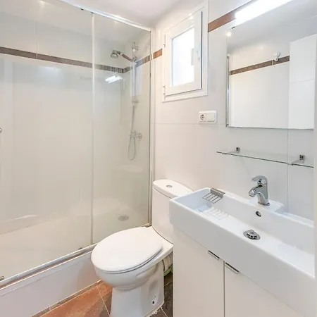 Cozy With Ac & Barbecue, Close To The Sea Apartment *